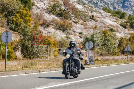 _9136493-2MRdF2