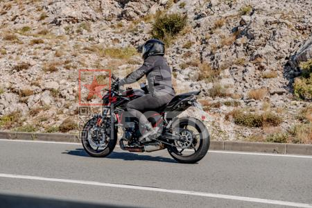 _9060958