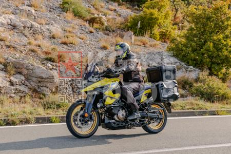 _9197052-2