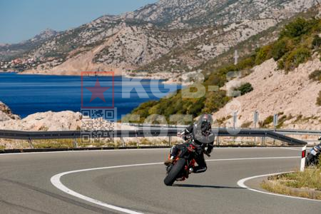 _9267863