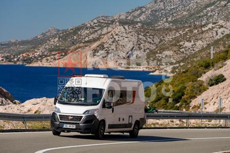 _9268383